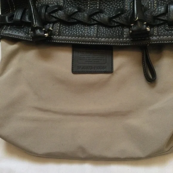 Coach Hampton Carryall F13084 Black Pebbled Leather - Picture 11 of 16